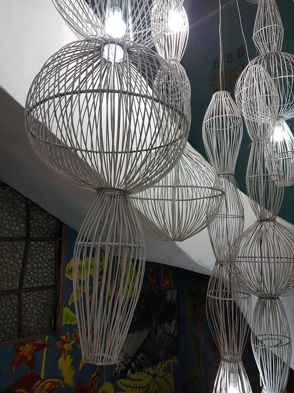 Bushman Cafe Hotel Abidjan Eksteriør bilde