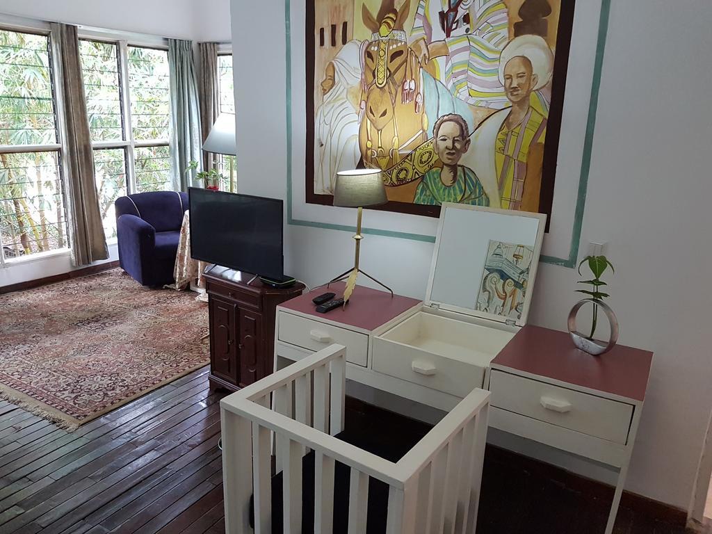 Bushman Cafe Hotel Abidjan Eksteriør bilde